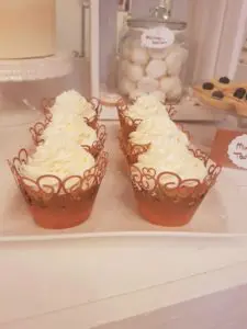 sweet table cupcakes